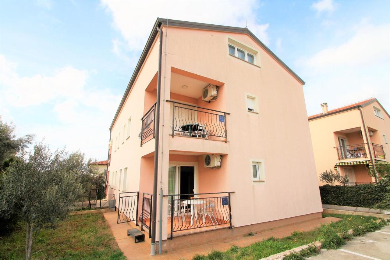 Apartment Mendikovic Poreč Eksteriør billede